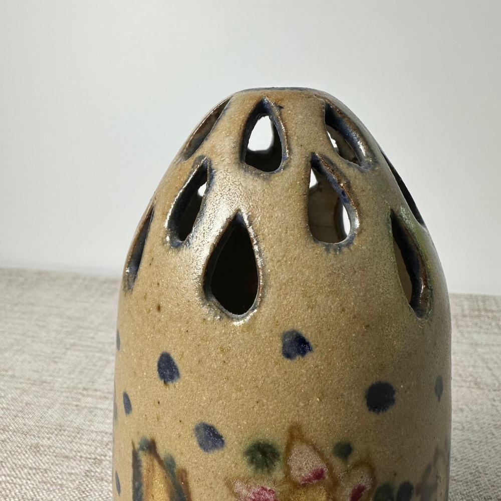Vintage Berkshire Pottery Flower Frog Vase Floral Stoneware 1970s - Picture 3 of 8